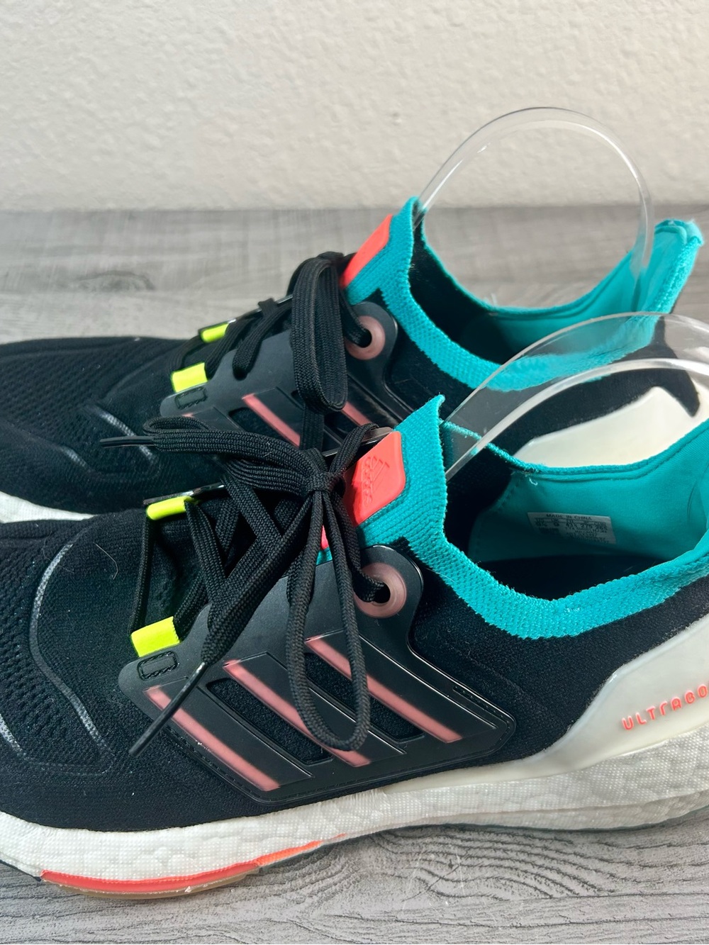Adidas Ultraboost 22 Black Teal Coral Accent Running Shoes Men’s Size 9.5 - Picture 6 of 11